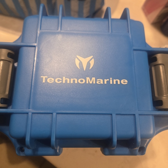 Technomarine Silver and Blue Men's Watch With Tags - Picture 7 of 7
